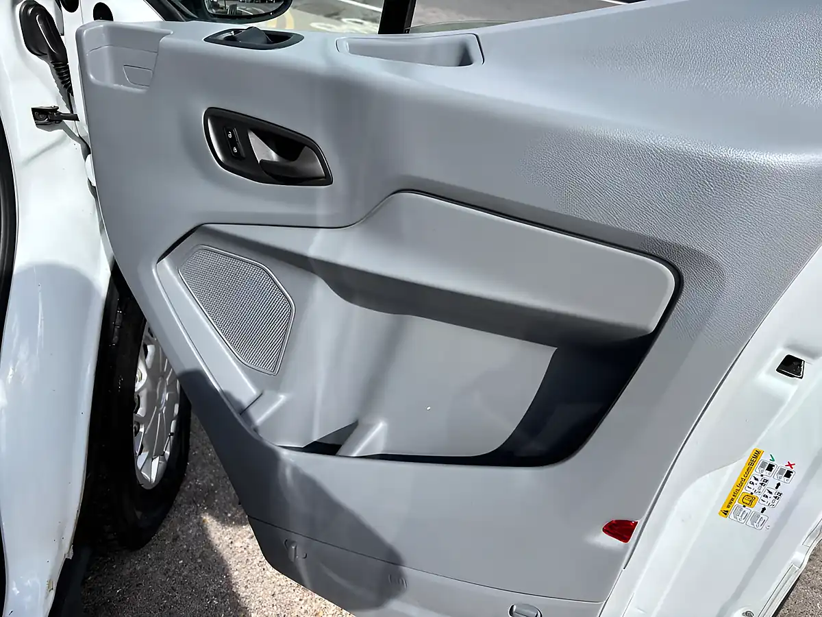 Used 2018 Ford Transit 350 L2 H3 White - Interior and Exterior details 17