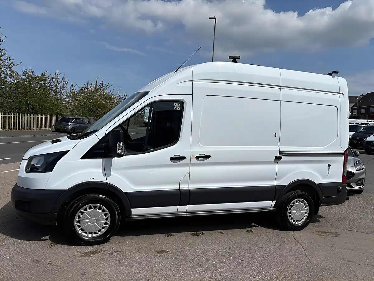 Used 2018 Ford Transit 350 L2 H3 White - Interior and Exterior details 6