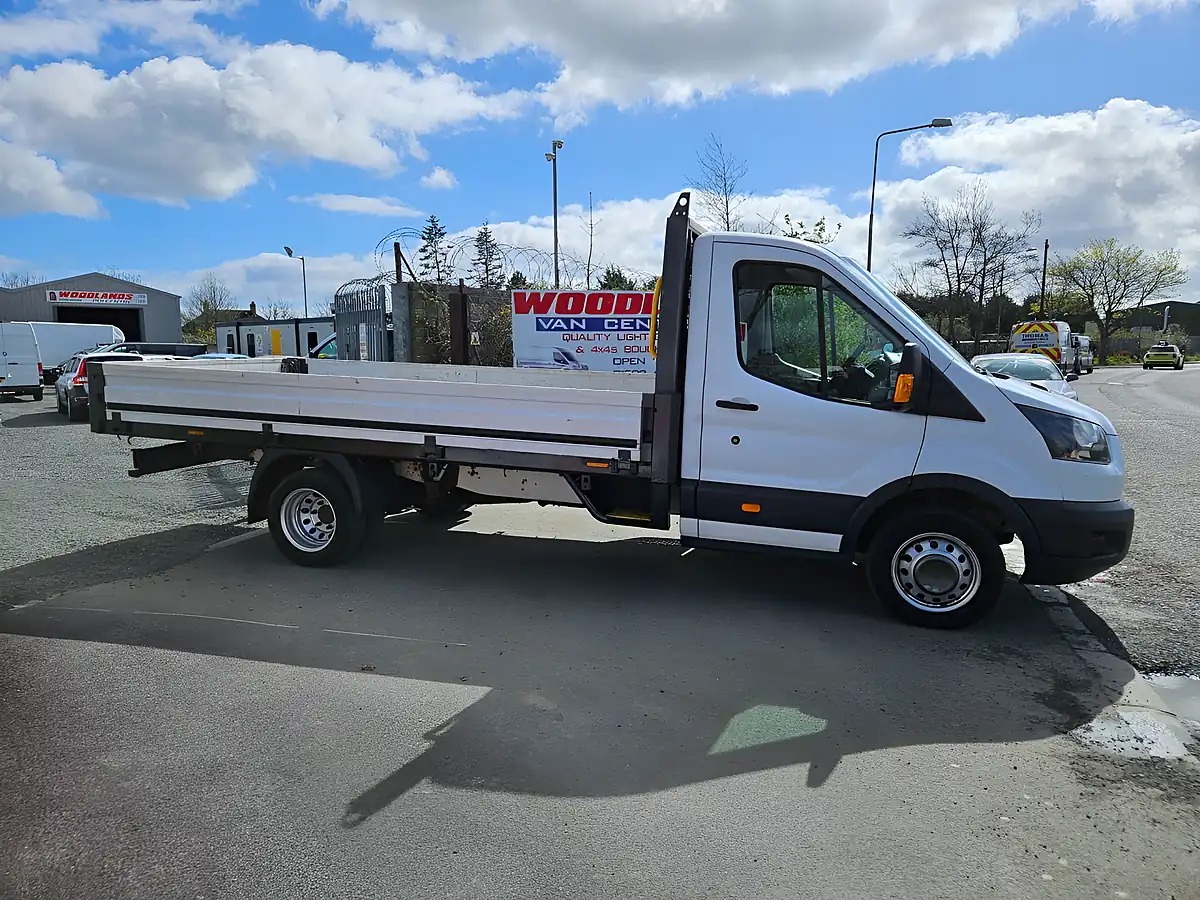 Used 2018 Ford Transit 350 L4H1 Lwb Dropside White - Interior and Exterior details 2