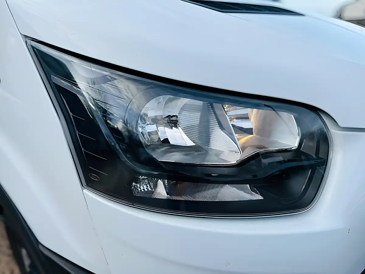 Used 2018 Ford Transit 350 Leader White - Interior and Exterior details 17