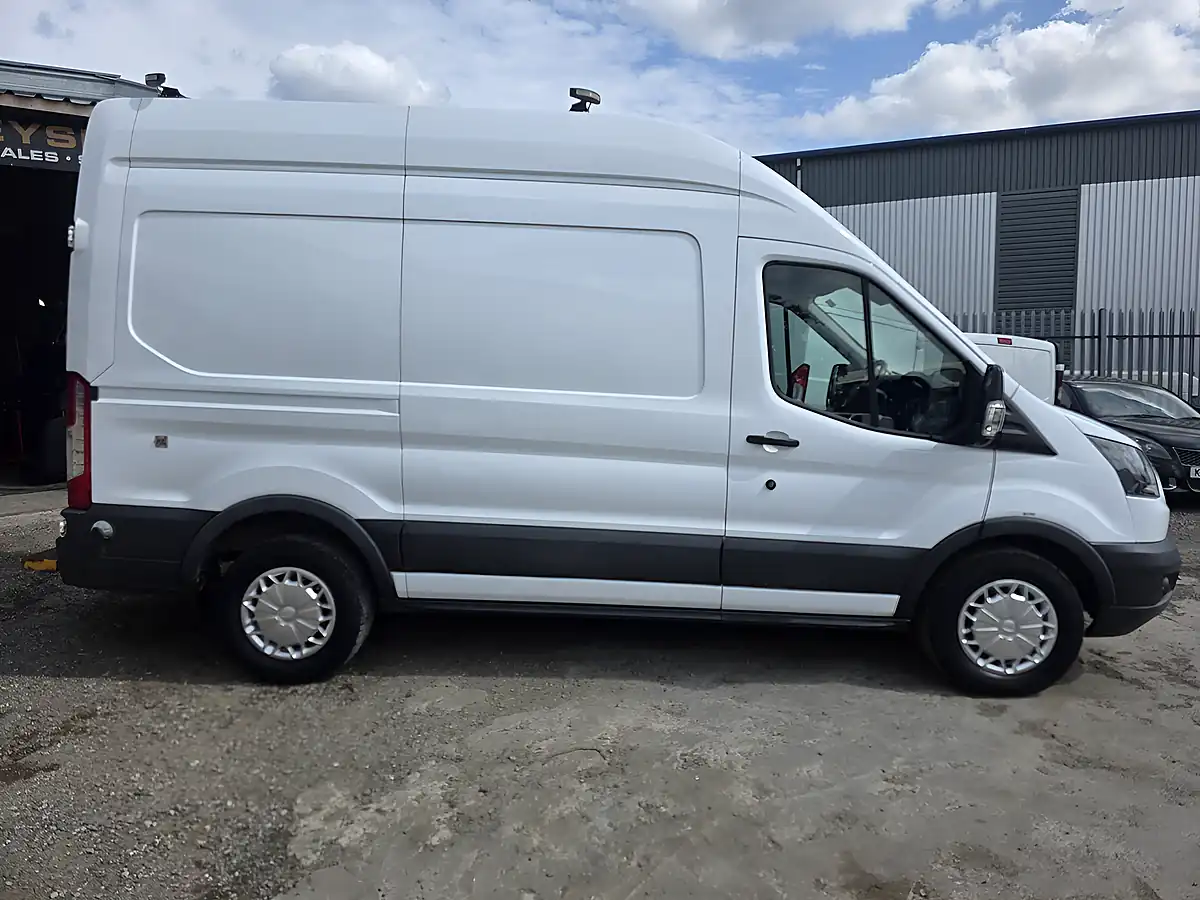 Used 2018 Ford Transit 350 Panel Van L2 H3 White - Interior and Exterior details 8