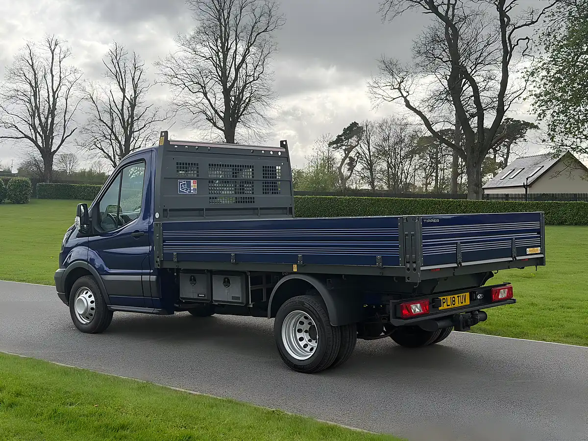 Used 2018 Ford Transit 350 Tipper Deep Impact Blue - Interior and Exterior details 3