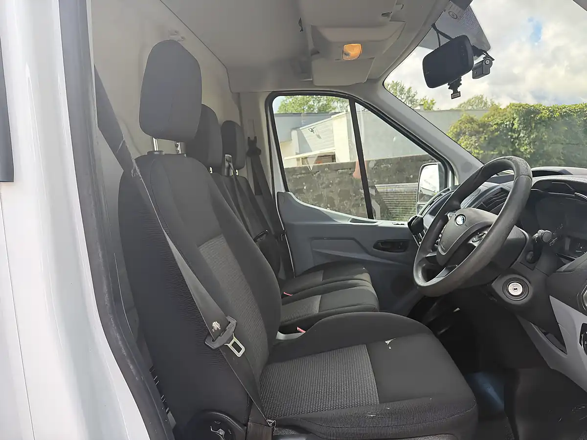 Used 2018 Ford Transit 350 White - Interior and Exterior details 14