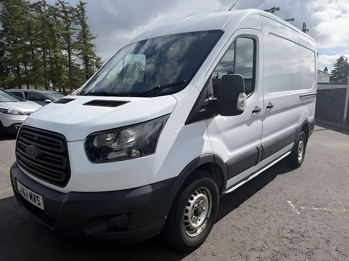 Used 2018 Ford Transit 350 White - Interior and Exterior details 3