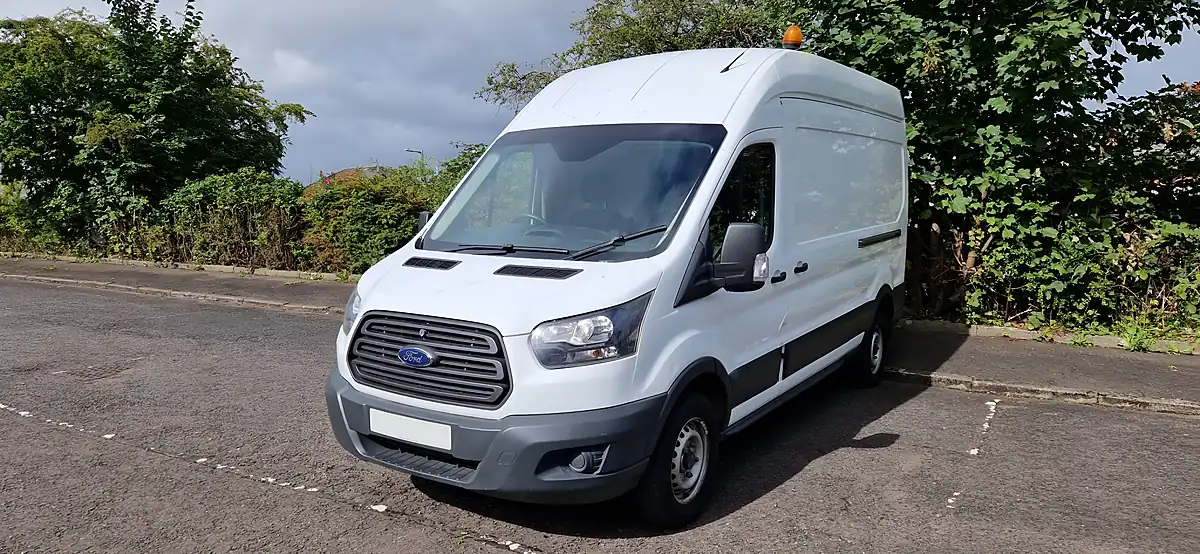 Used 2018 Ford Transit 350 White - Front View