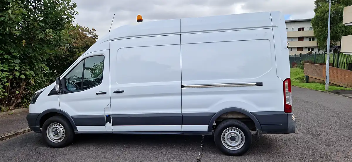 Used 2018 Ford Transit 350 White - Interior and Exterior details 4