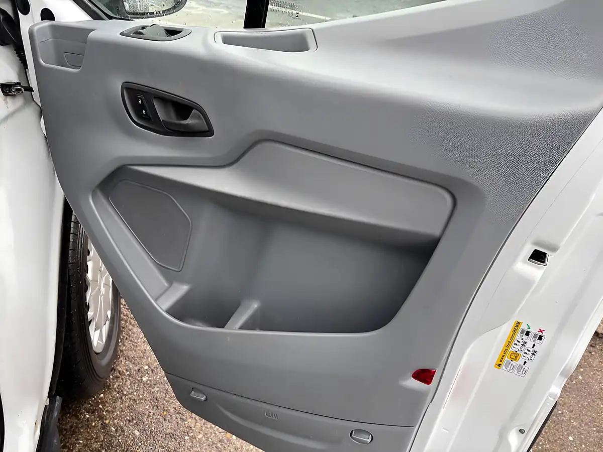Used 2018 Ford Transit 350 White - Interior and Exterior details 15