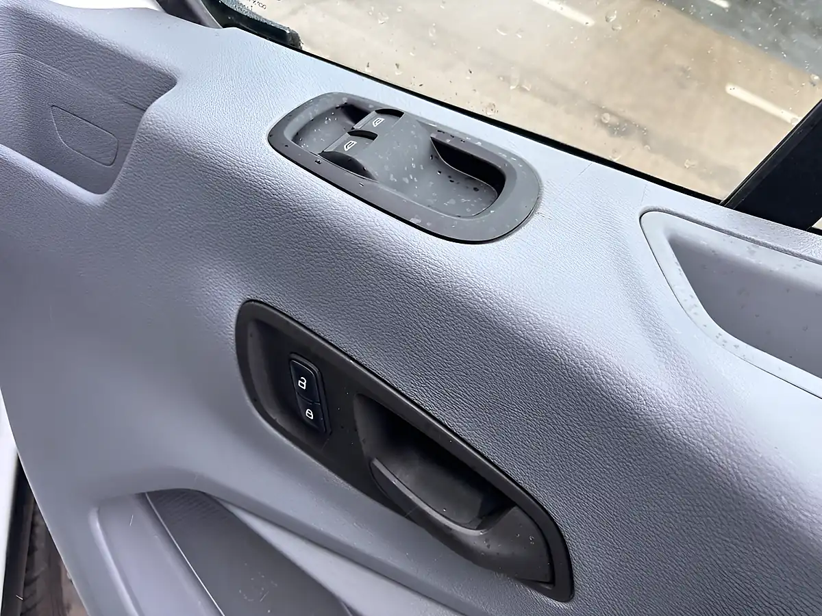 Used 2018 Ford Transit 350 White - Interior and Exterior details 16
