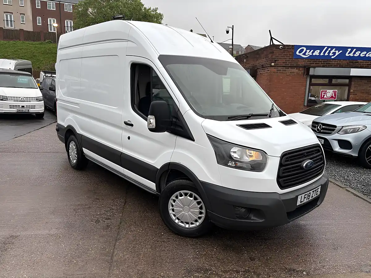 Used 2018 Ford Transit 350 White - Interior and Exterior details 3