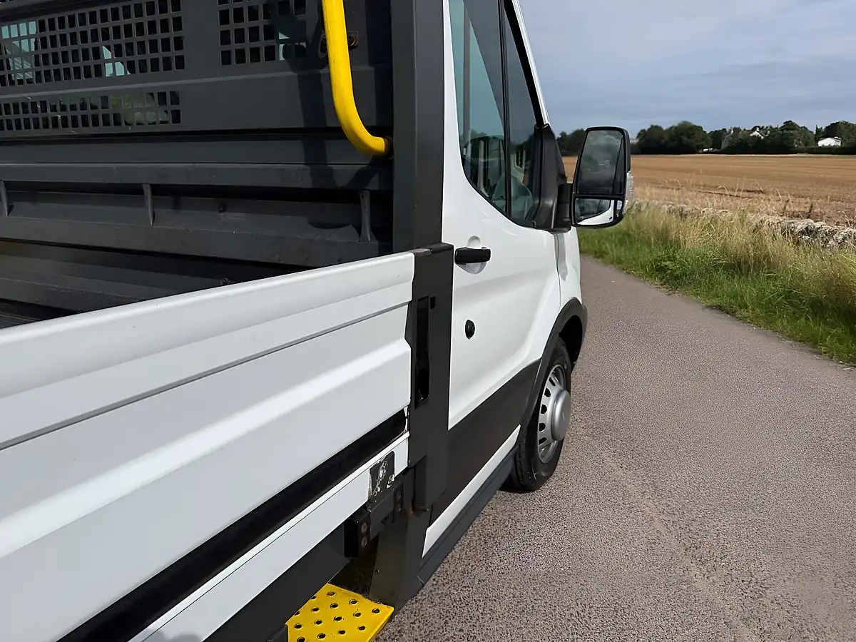 Used 2018 Ford Transit Chassis Cab L2 H1 White - Interior and Exterior details 11