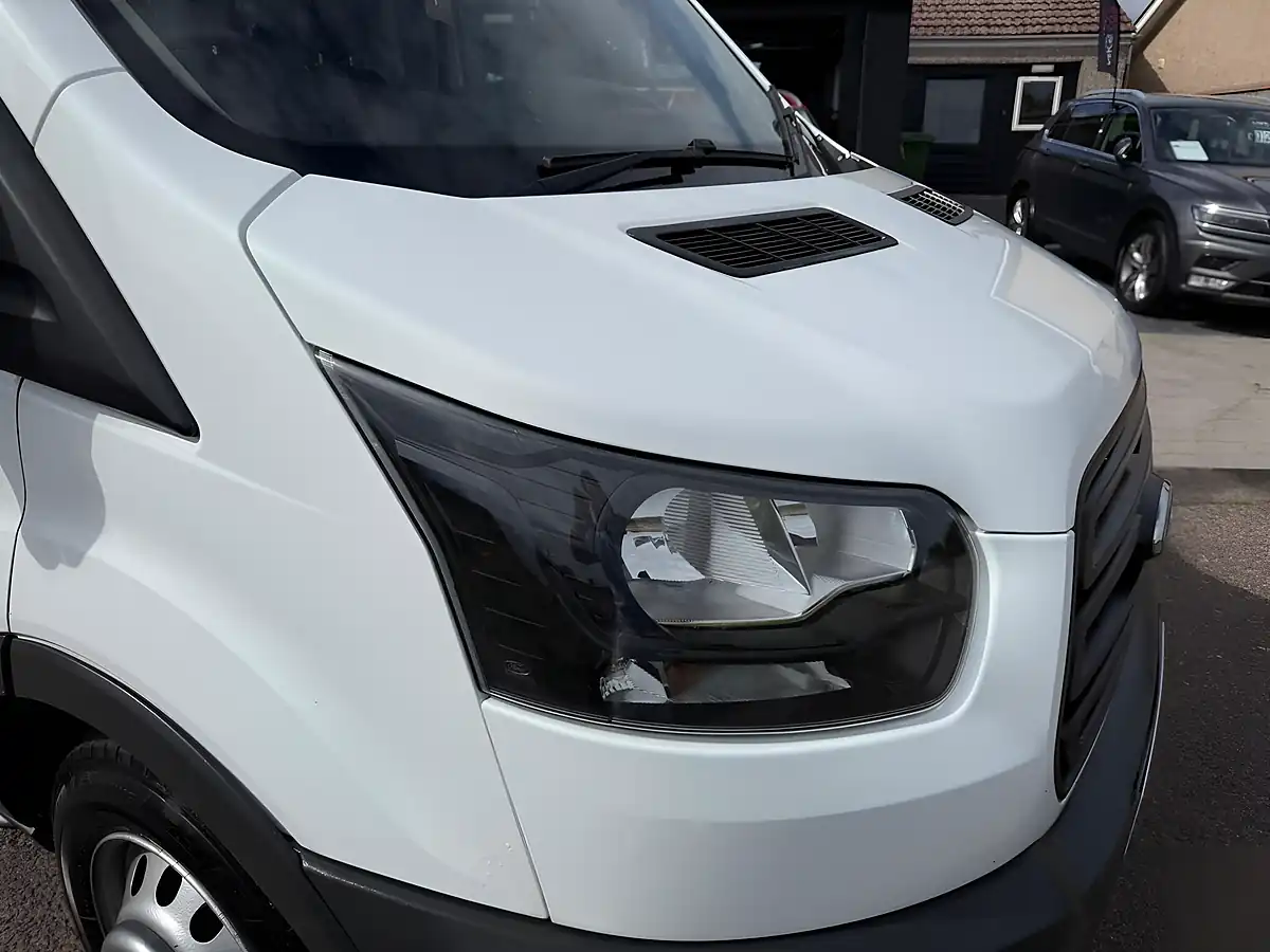 Used 2018 Ford Transit Chassis Cab L2 H1 White - Interior and Exterior details 12