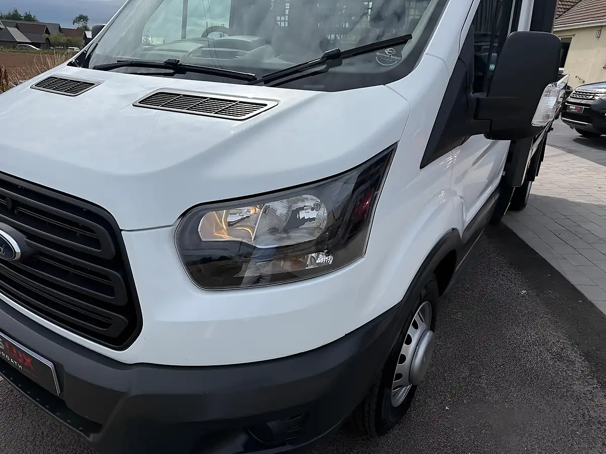 Used 2018 Ford Transit Chassis Cab L2 H1 White - Interior and Exterior details 15