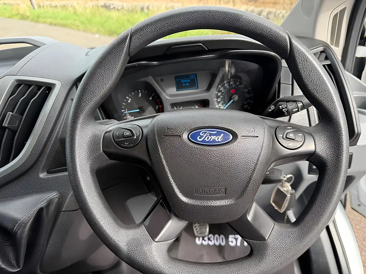 Used 2018 Ford Transit Chassis Cab L2 H1 White - Interior and Exterior details 18