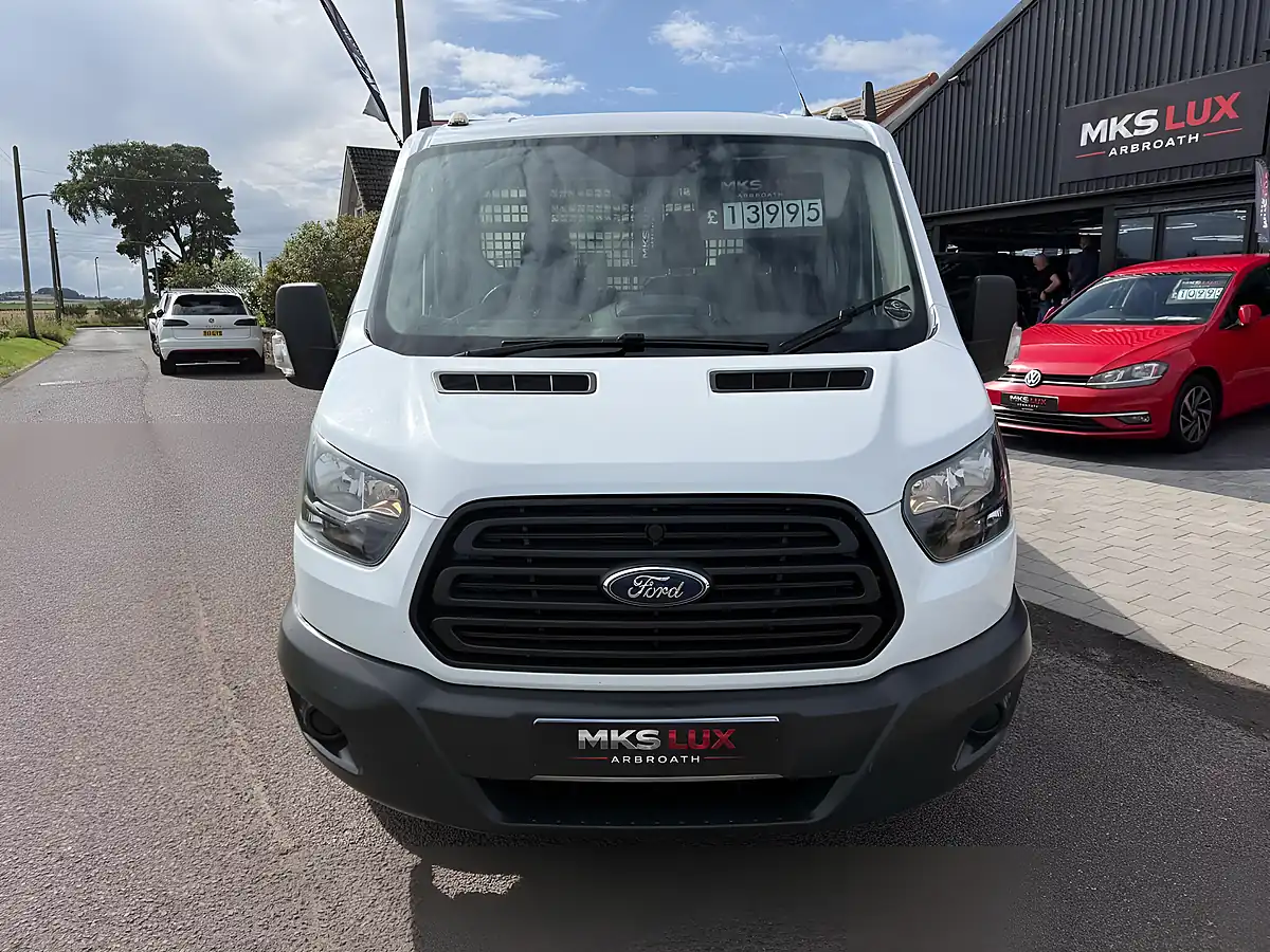 Used 2018 Ford Transit Chassis Cab L2 H1 White - Interior and Exterior details 4