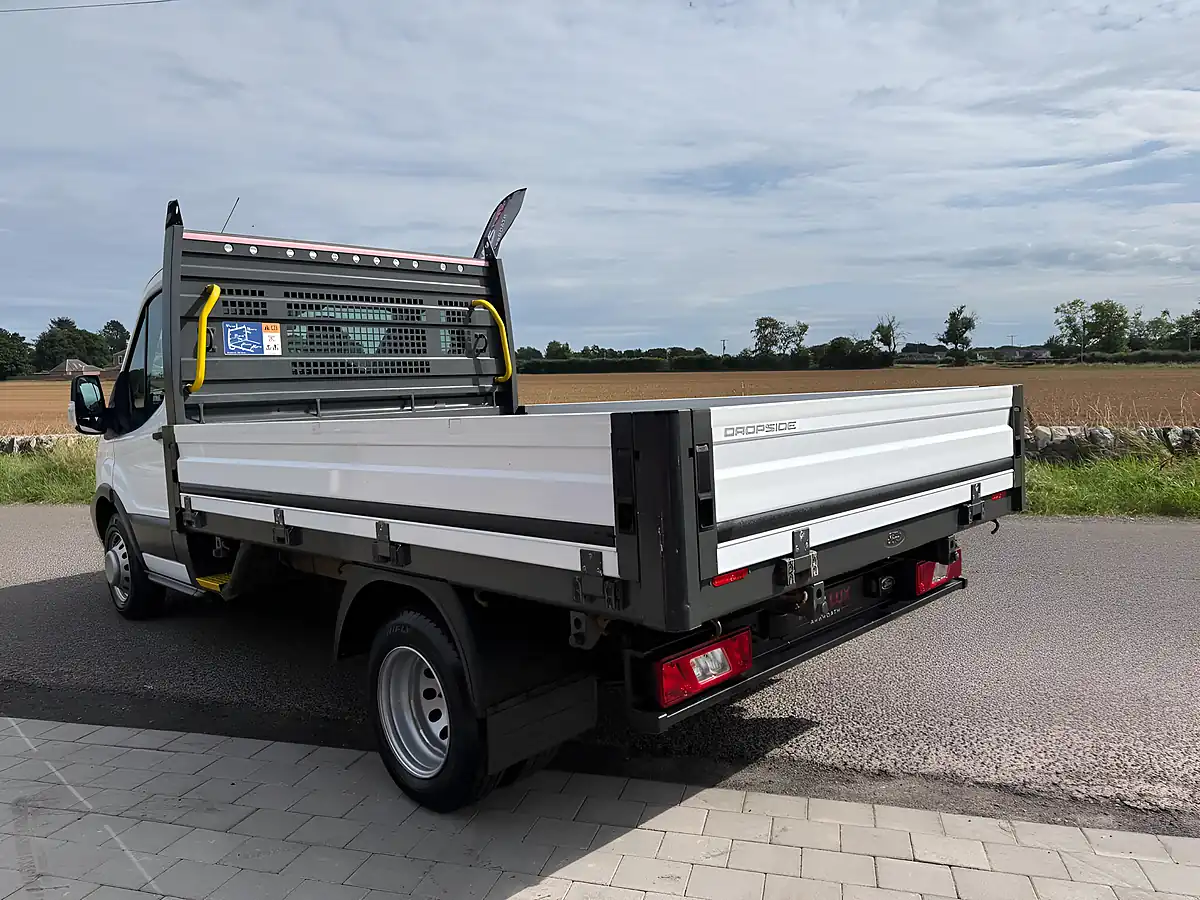 Used 2018 Ford Transit Chassis Cab L2 H1 White - Interior and Exterior details 7