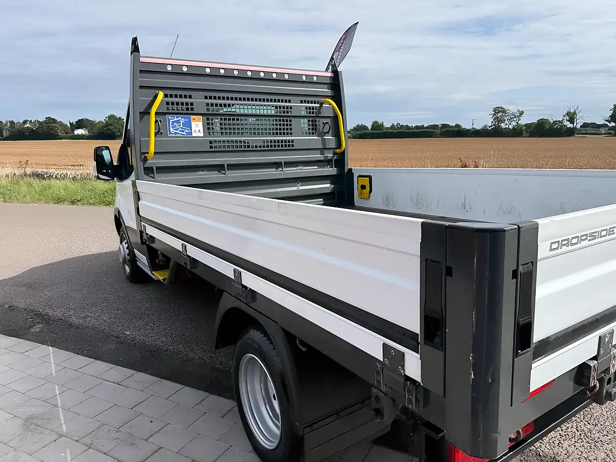 Used 2018 Ford Transit Chassis Cab L2 H1 White - Interior and Exterior details 8