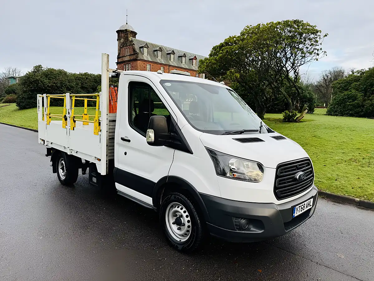 Used 2018 Ford Transit Chassis Cab White - Interior and Exterior details 15