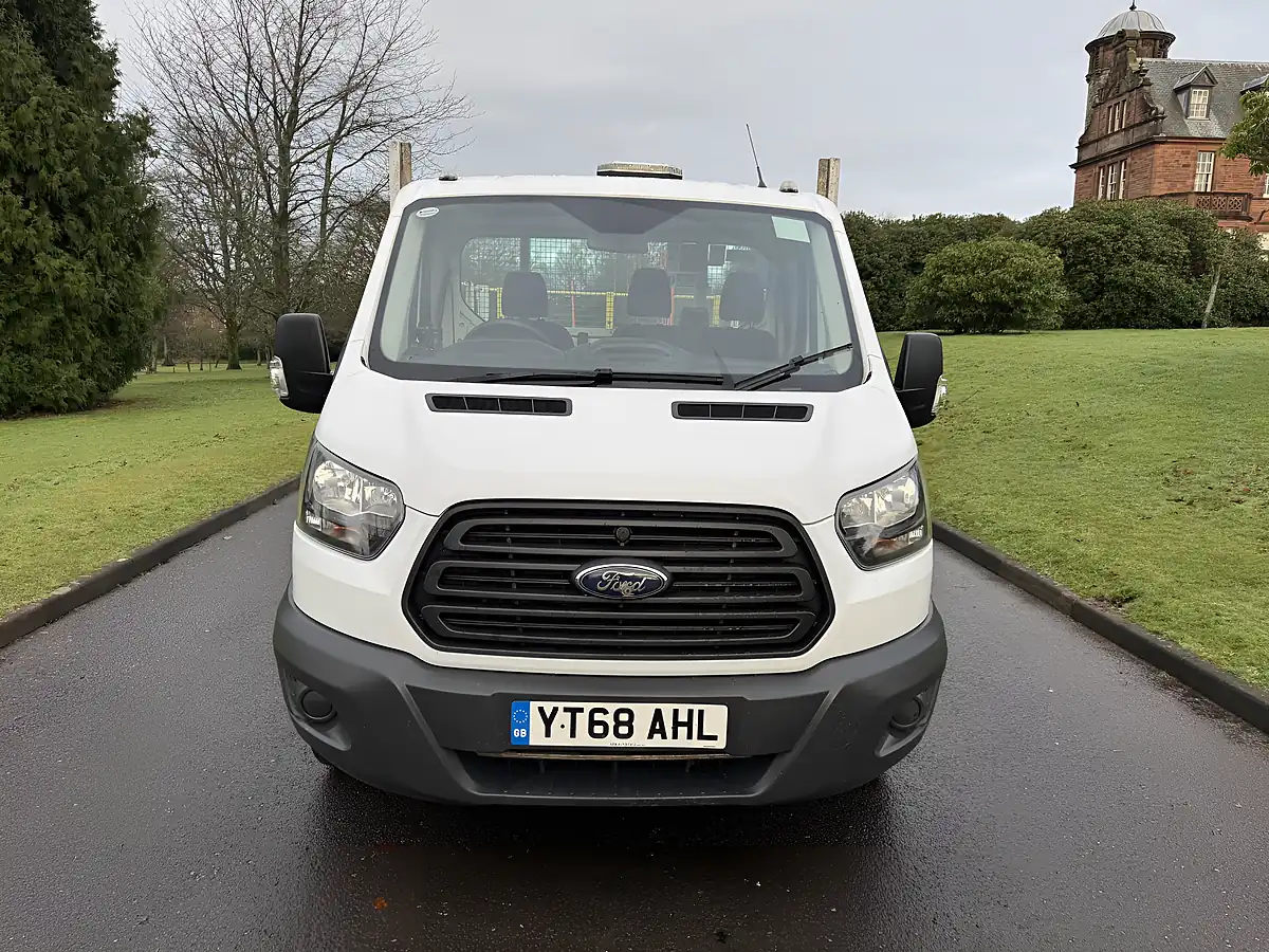Used 2018 Ford Transit Chassis Cab White - Interior and Exterior details 16