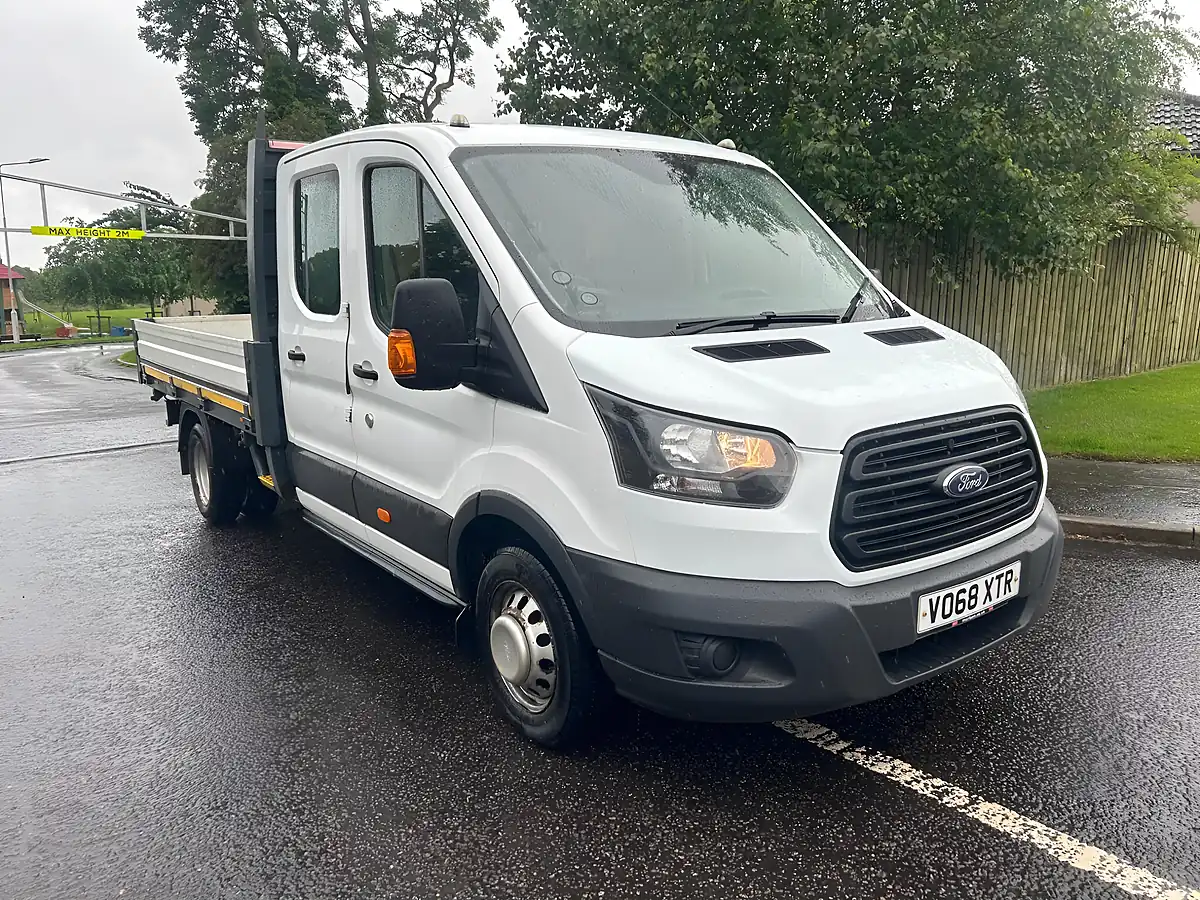 Used 2018 Ford Transit Chassis Cab White - Interior and Exterior details 4
