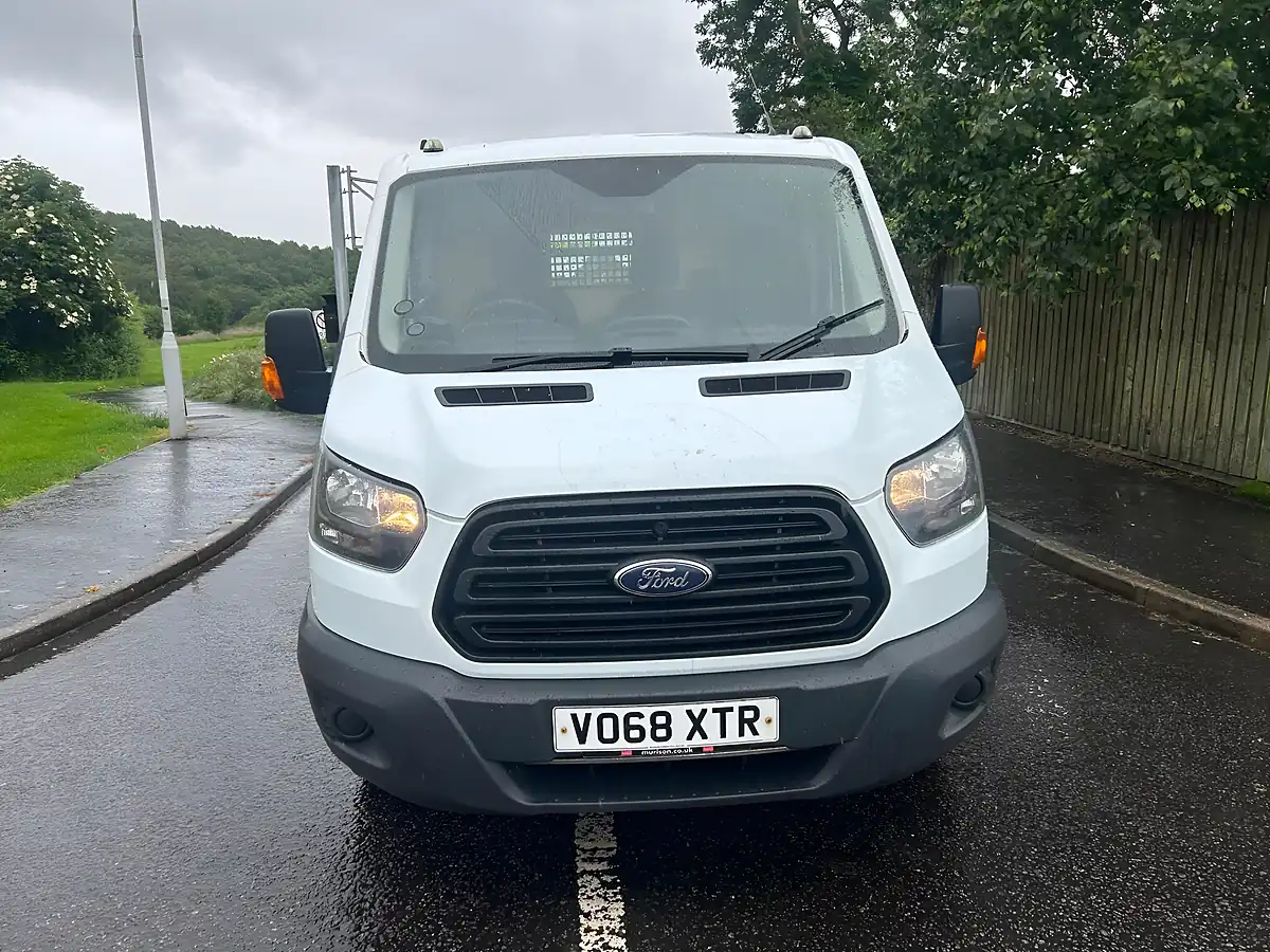Used 2018 Ford Transit Chassis Cab White - Interior and Exterior details 5