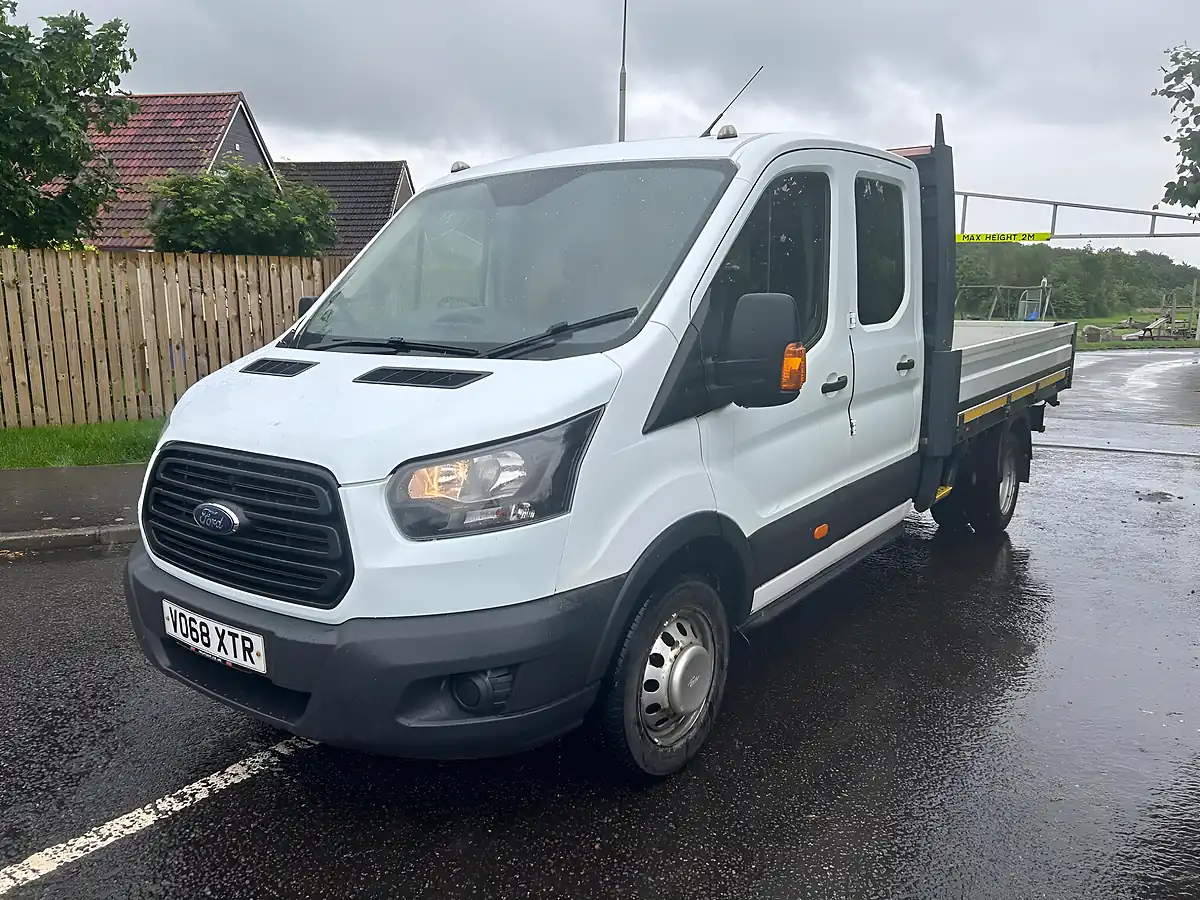 Used 2018 Ford Transit Chassis Cab White - Interior and Exterior details 6