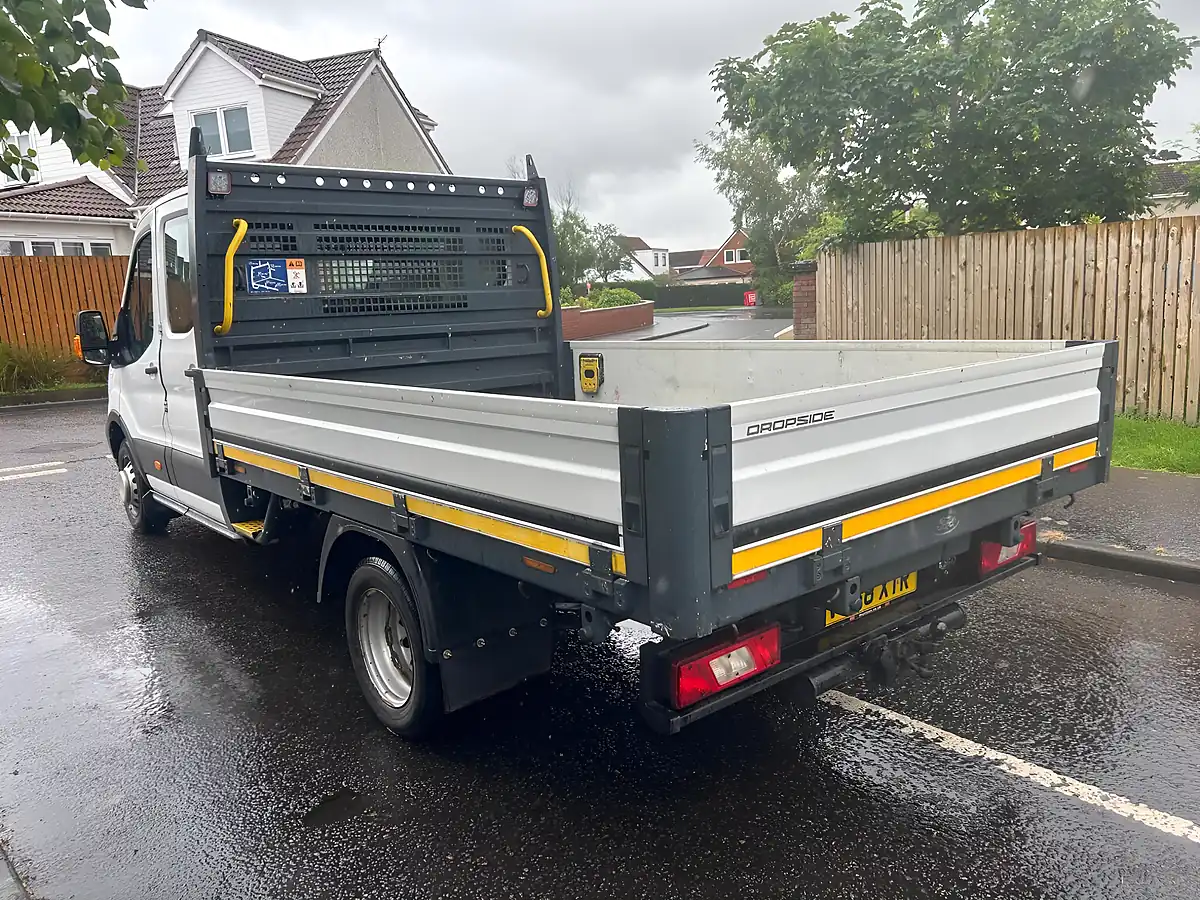 Used 2018 Ford Transit Chassis Cab White - Interior and Exterior details 7