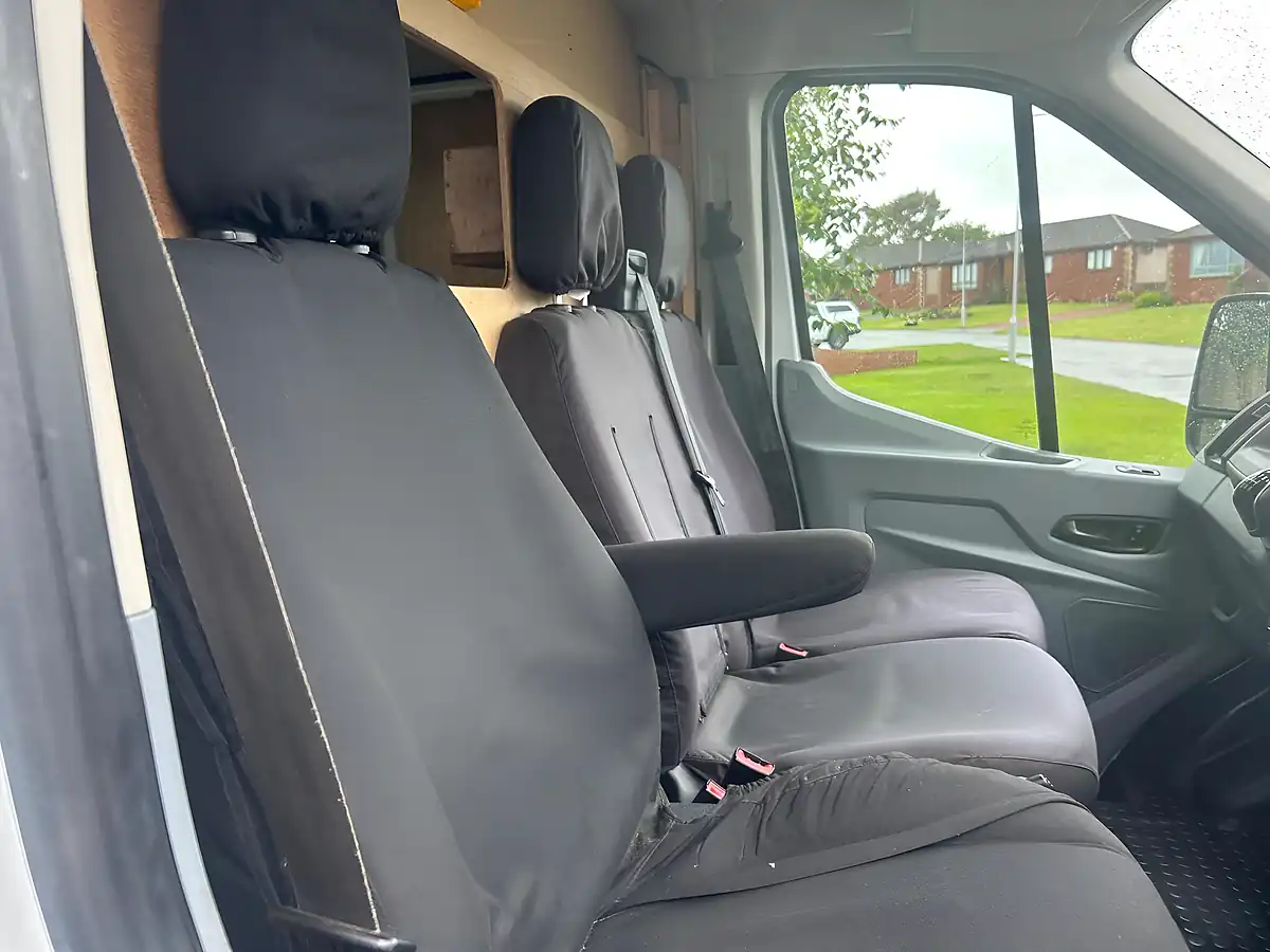 Used 2018 Ford Transit Chassis Cab White - Interior and Exterior details 8