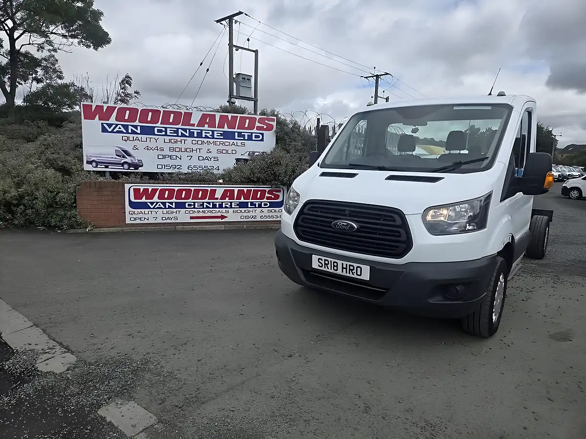 Used 2018 Ford Transit Chassis Cab White - Interior and Exterior details 3
