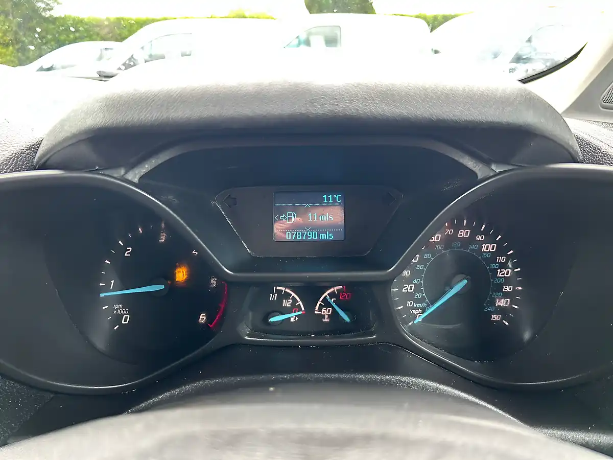 Used 2018 Ford Transit Connect 200 Econetic White - Interior and Exterior details 14