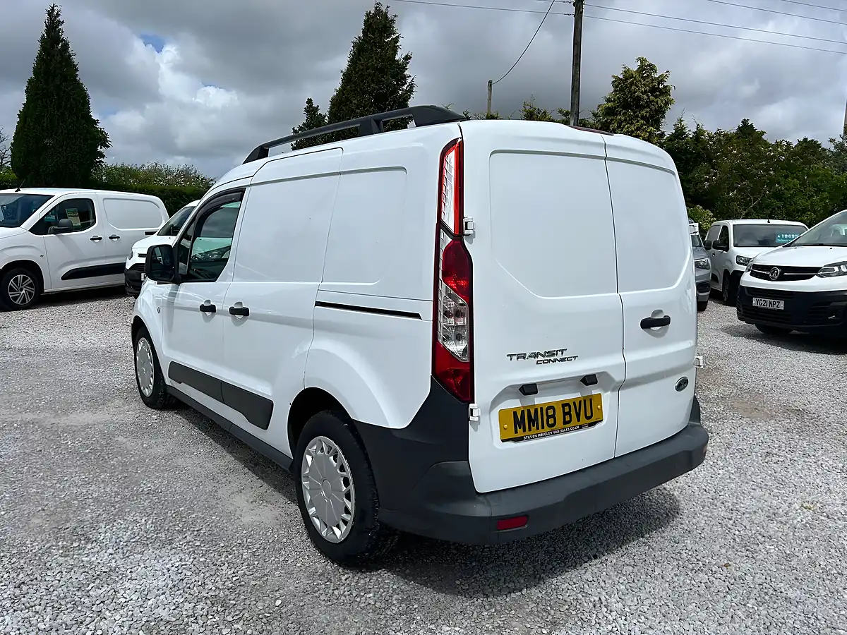 Used 2018 Ford Transit Connect 200 Econetic White - Interior and Exterior details 5