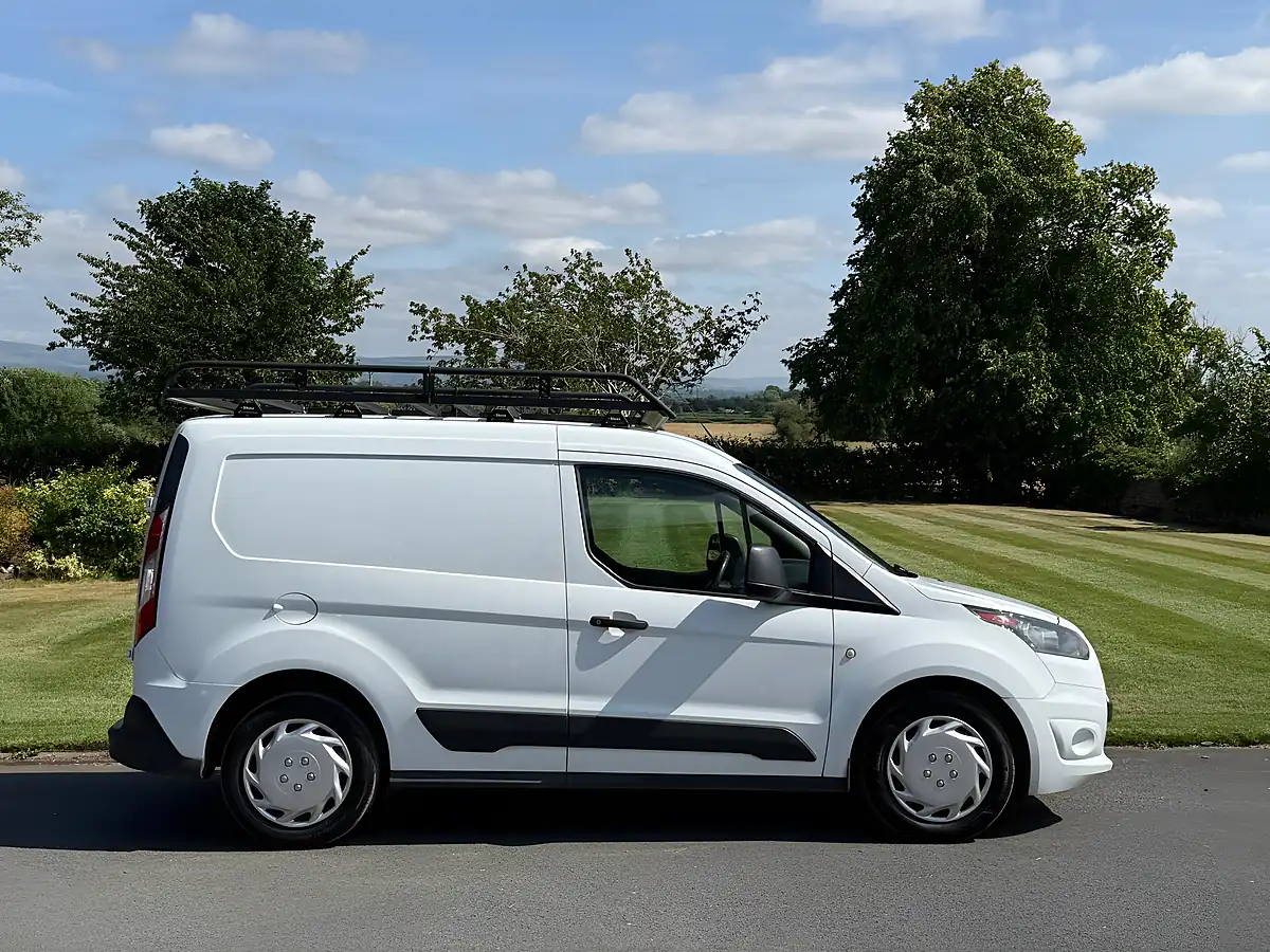 Used 2018 Ford Transit Connect 200 L1 Trend White - Interior and Exterior details 5