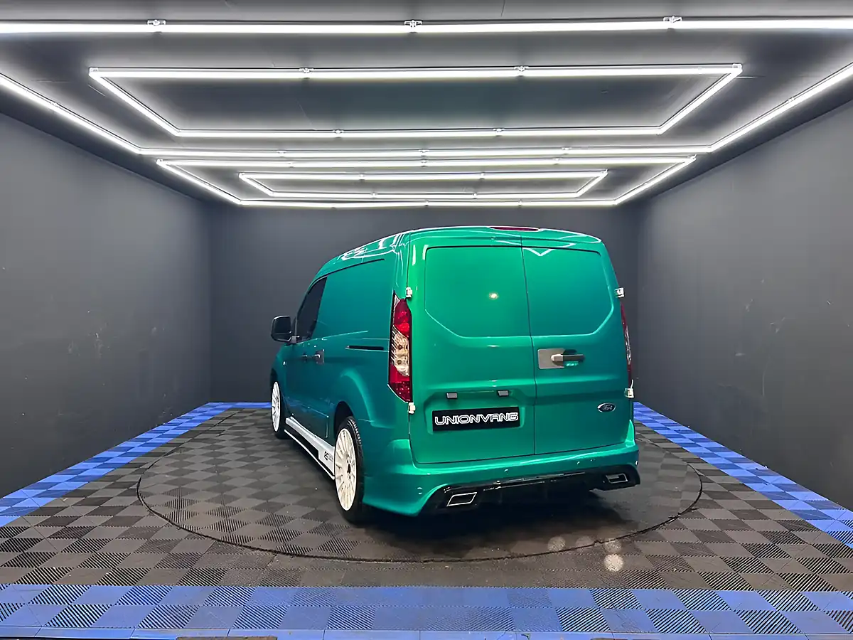 Used 2018 Ford Transit Connect 200 Panel Van White - Interior and Exterior details 10