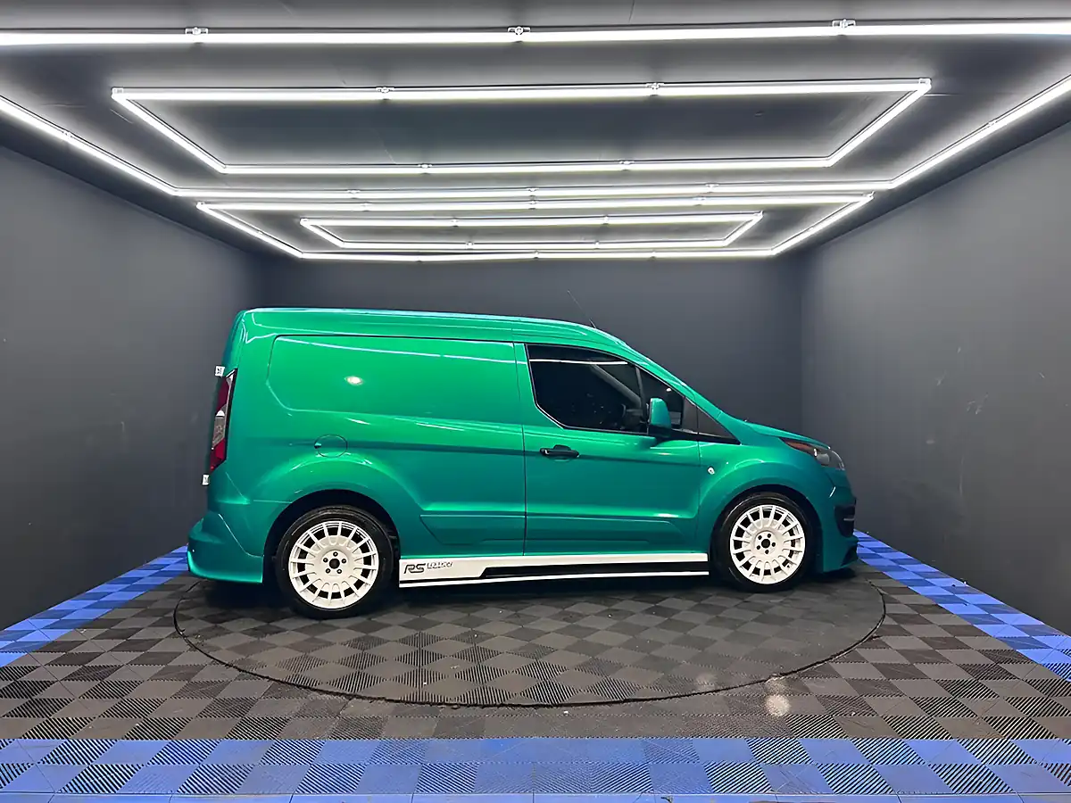 Used 2018 Ford Transit Connect 200 Panel Van White - Interior and Exterior details 12