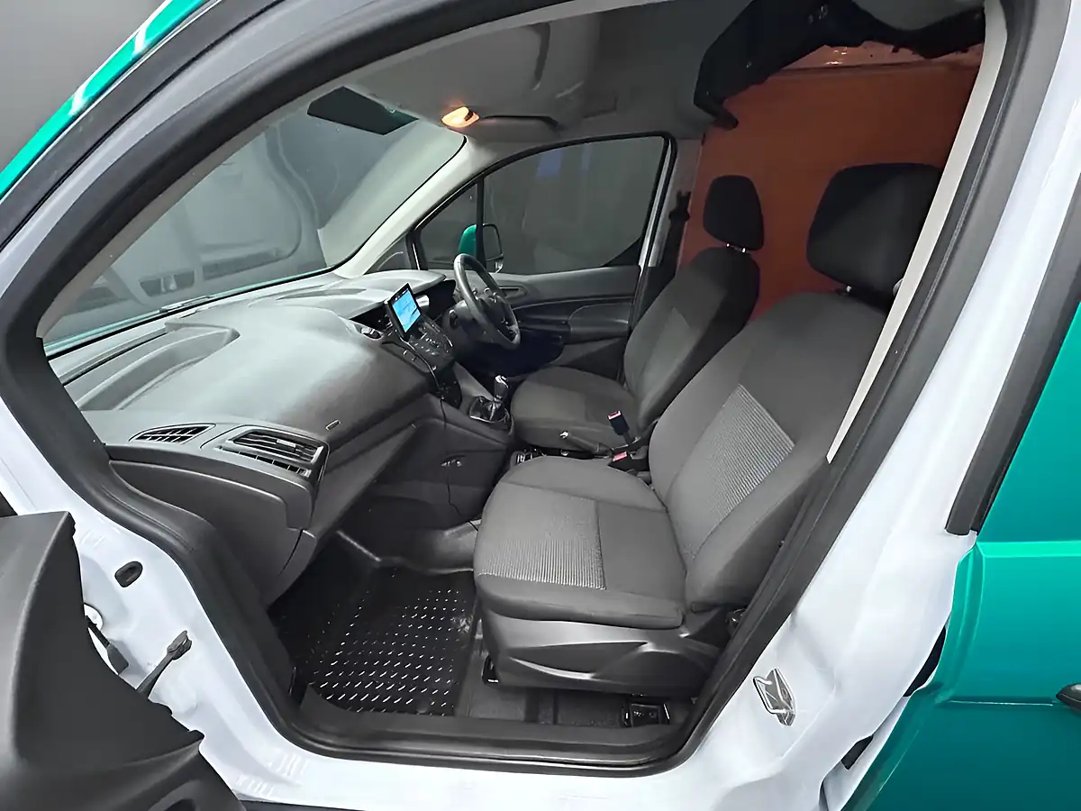 Used 2018 Ford Transit Connect 200 Panel Van White - Interior and Exterior details 18