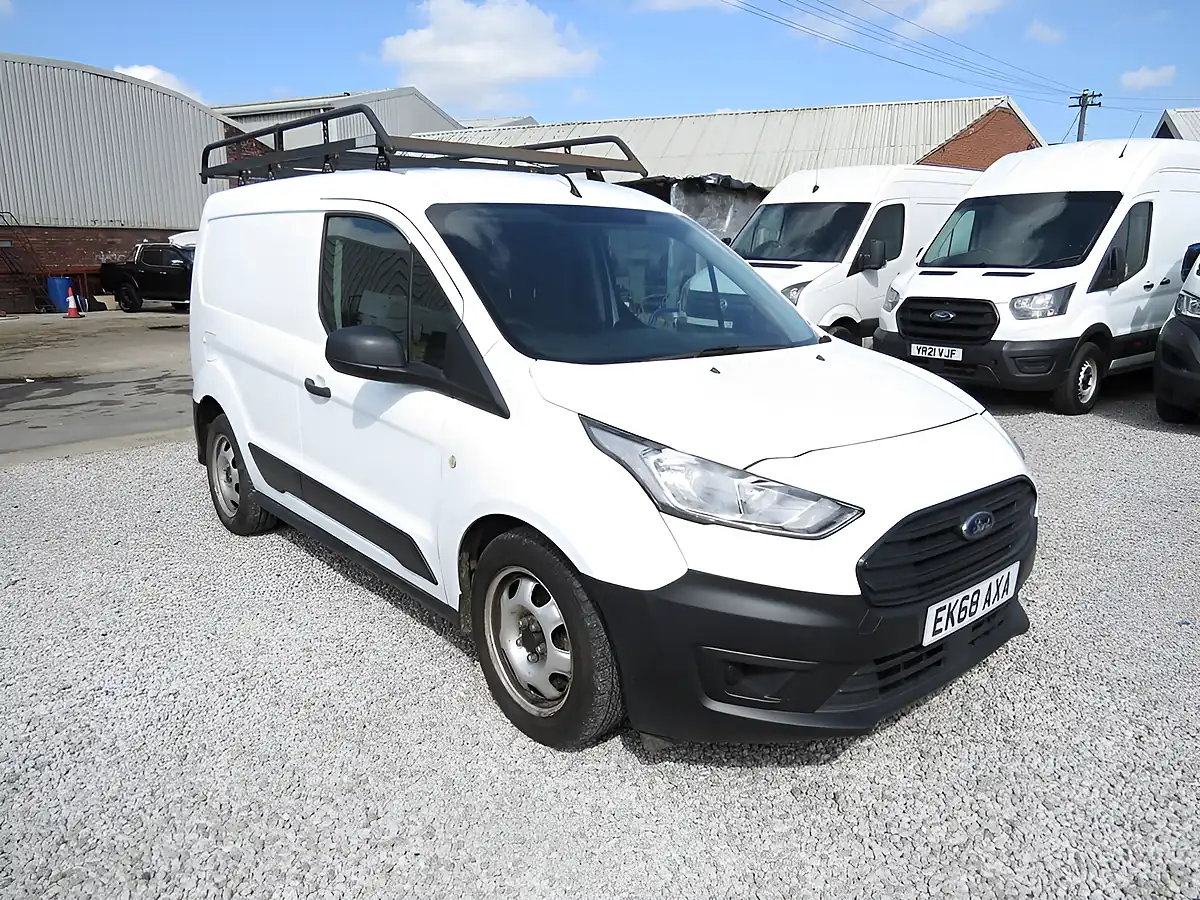Used 2018 Ford Transit Connect 220 L1 Panel Van White - Front View