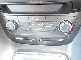 Used 2018 Ford Transit Connect 220 L1 Panel Van White - Interior and Exterior details 15
