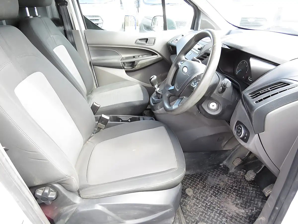 Used 2018 Ford Transit Connect 220 L1 Panel Van White - Interior and Exterior details 3