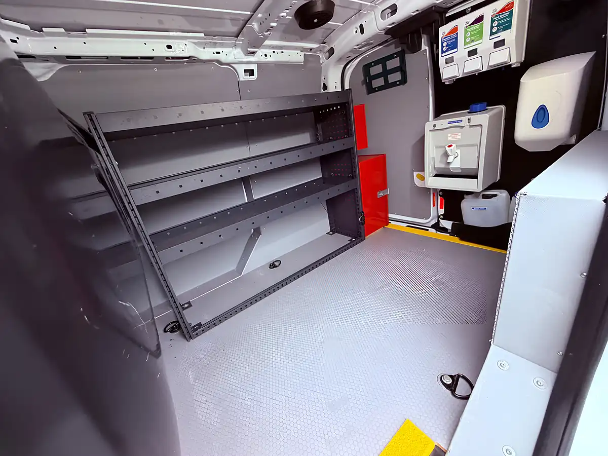 Used 2018 Ford Transit Connect 220 Panel Van L1 H1 White - Interior and Exterior details 10