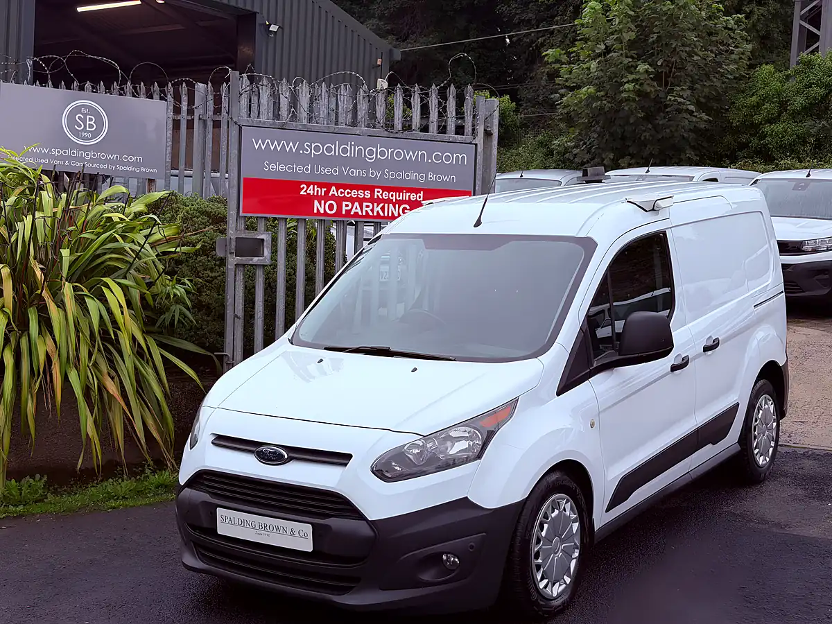 Used 2018 Ford Transit Connect 220 Panel Van L1 H1 White - Interior and Exterior details 9