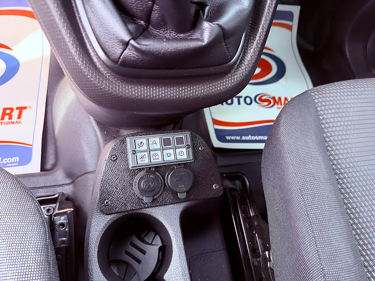Used 2018 Ford Transit Connect 220 Panel Van White - Interior and Exterior details 17
