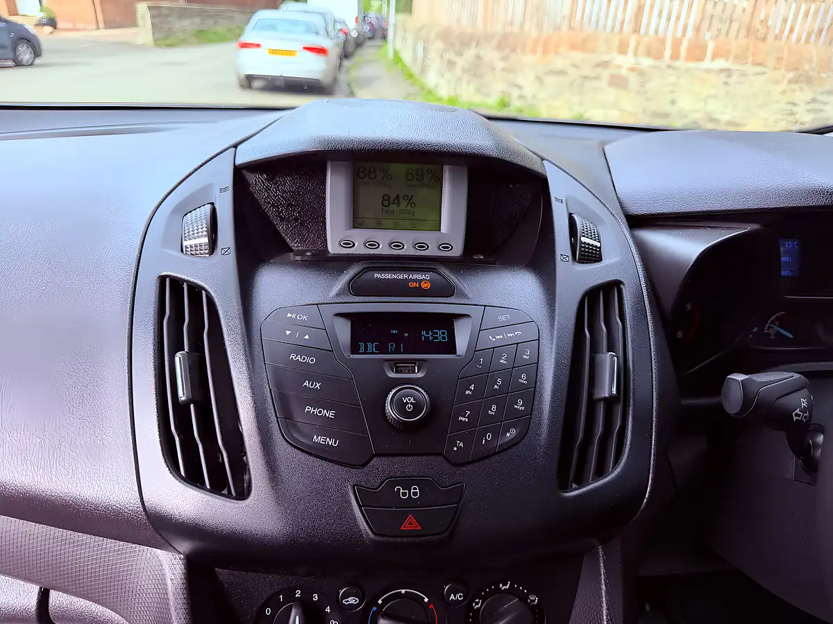 Used 2018 Ford Transit Connect 220 Panel Van White - Interior and Exterior details 18