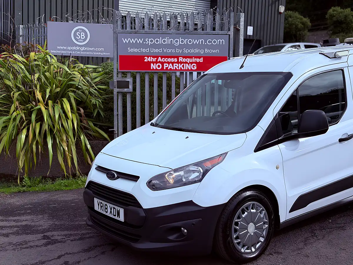 Used 2018 Ford Transit Connect 220 Panel Van White - Interior and Exterior details 20