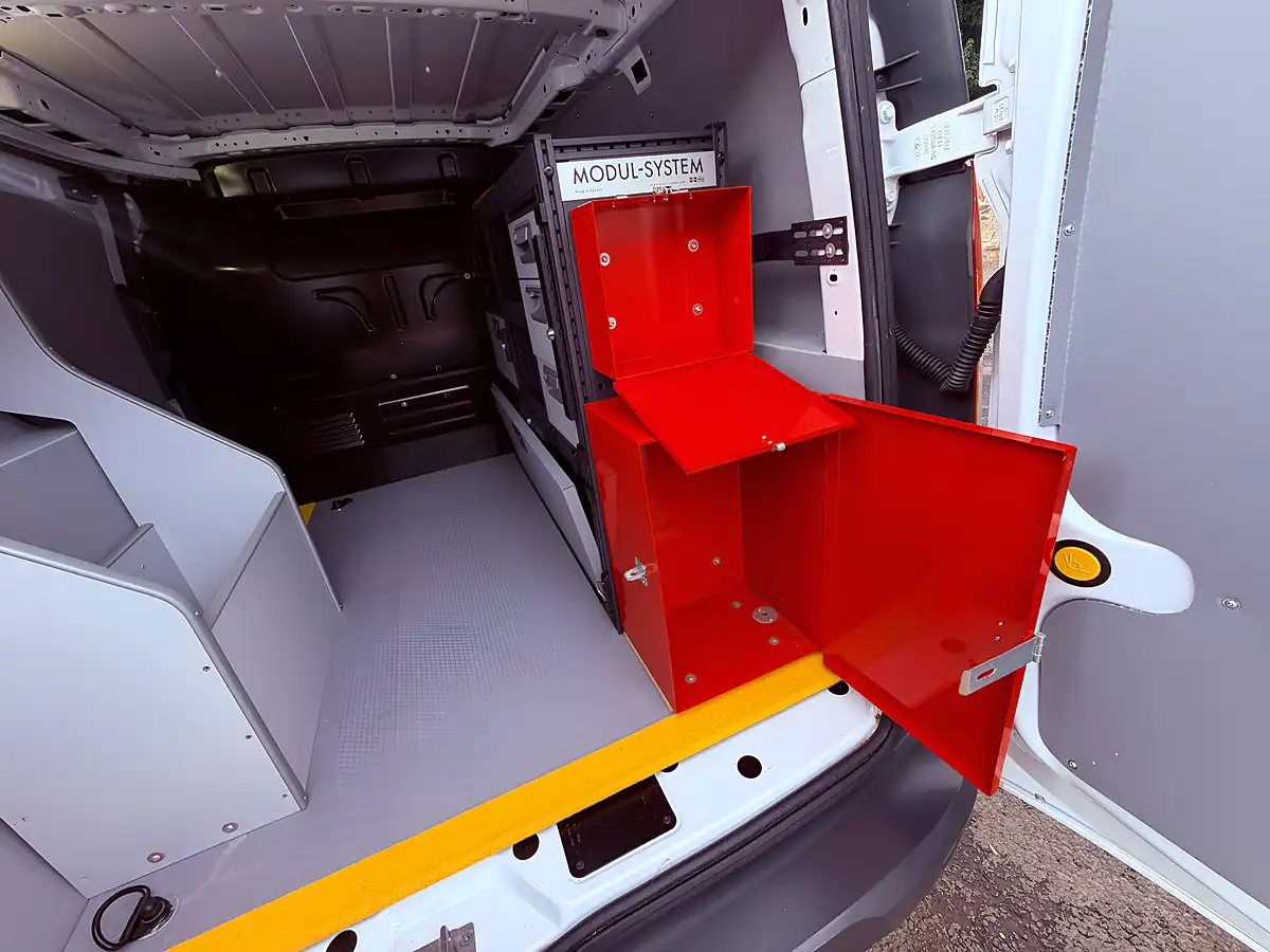 Used 2018 Ford Transit Connect 220 Panel Van White - Interior and Exterior details 7