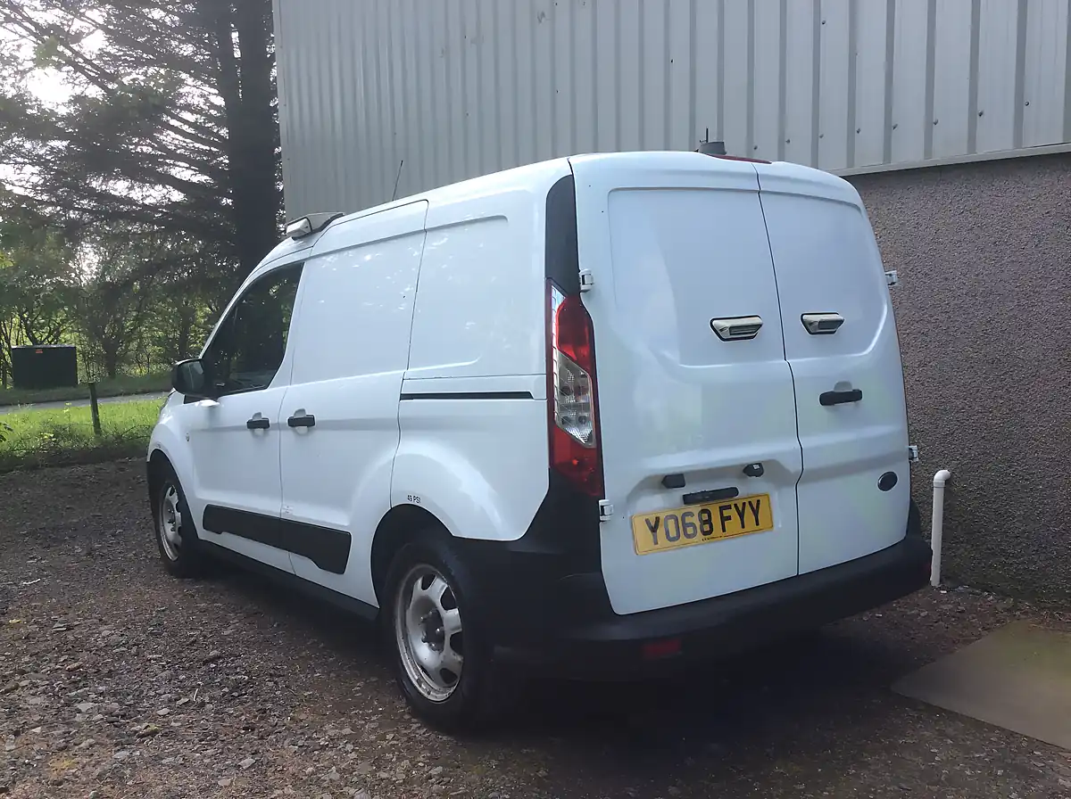 Used 2018 Ford Transit Connect 220 White - Interior and Exterior details 6