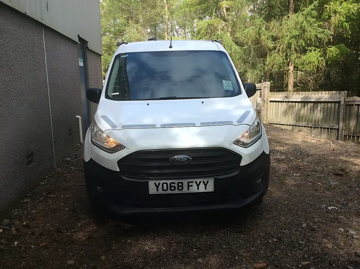 Used 2018 Ford Transit Connect 220 White - Interior and Exterior details 8