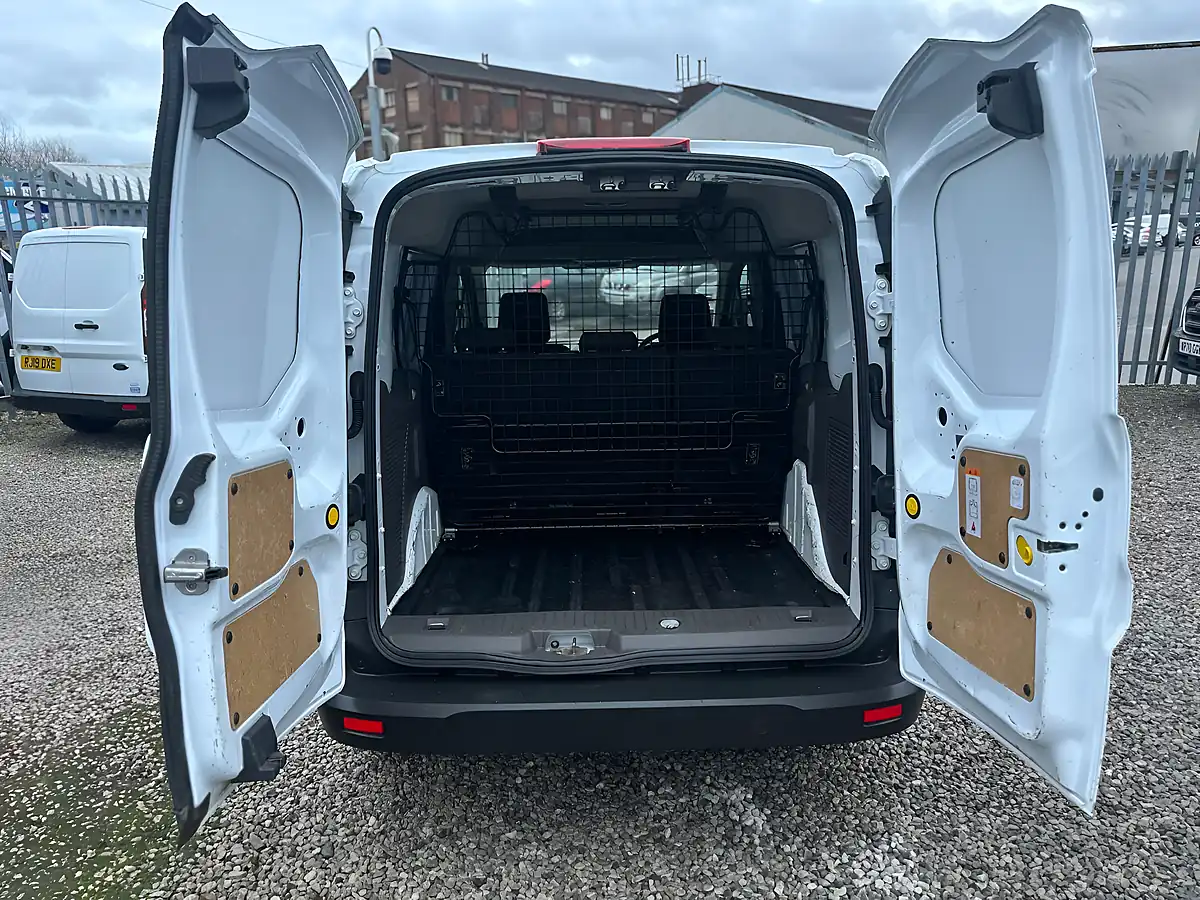 Used 2018 Ford Transit Connect Combi Van White - Interior and Exterior details 7