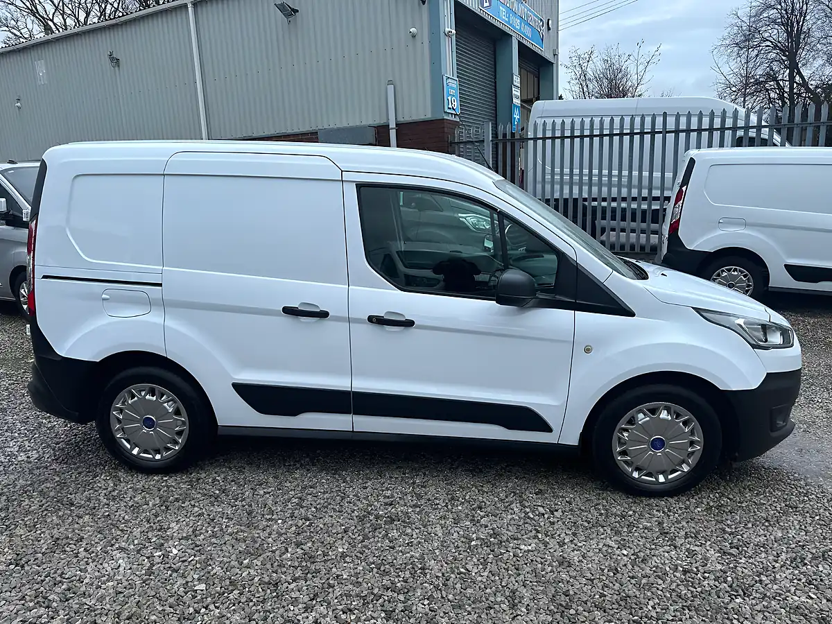 Used 2018 Ford Transit Connect Combi Van White - Interior and Exterior details 9