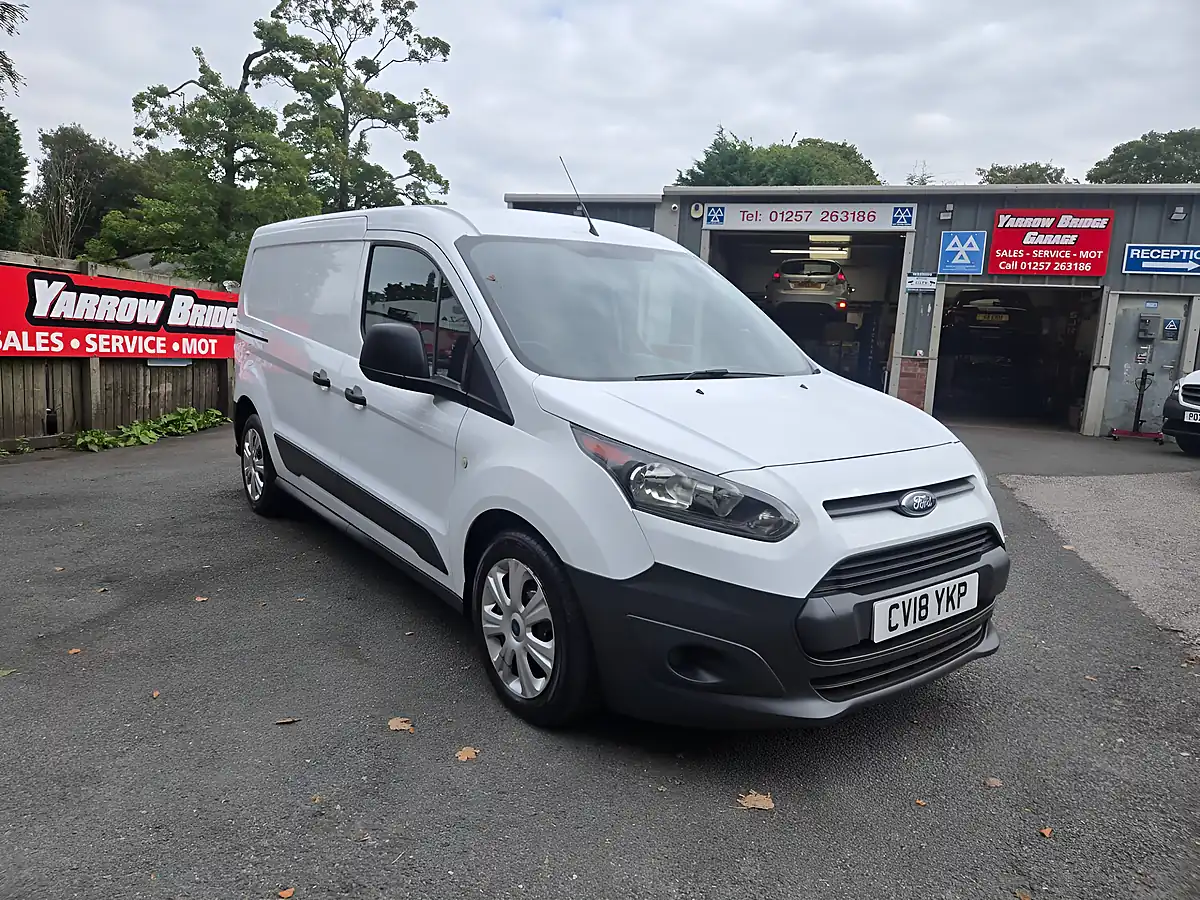 Used 2018 Ford Transit Connect D/Cab Van White - Front View