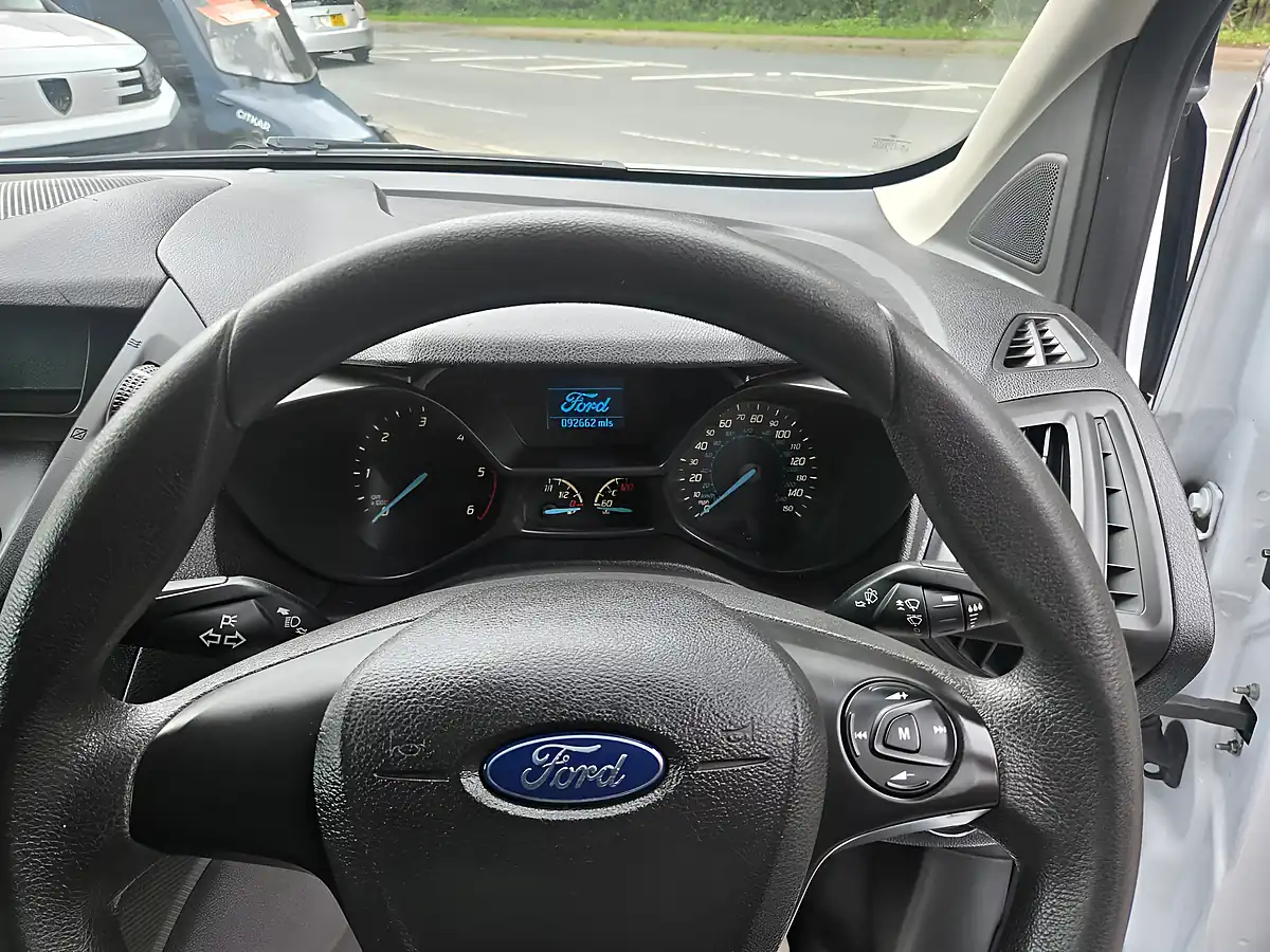 Used 2018 Ford Transit Connect D/Cab Van White - Interior and Exterior details 14