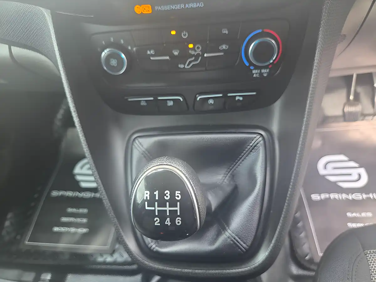 Used 2018 Ford Transit Connect L1 White - Interior and Exterior details 18